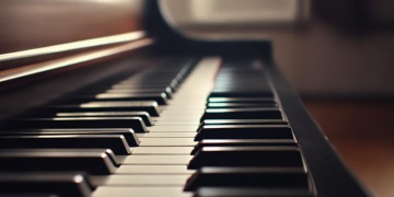 底线究竟是哪首歌？